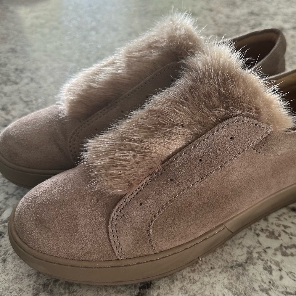 Franco Sarto faux fur crescent loafers 9M